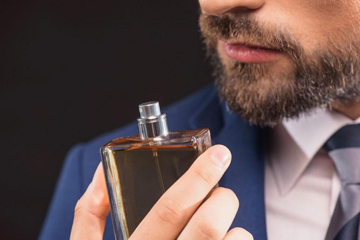 12 عطر مردانه که خانوم ها عاشقش هستند| این عطرها برای تمام فصل ها
