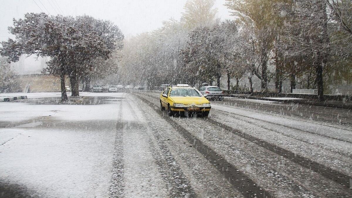 بارش برف بهاری در تهران | ویدئوی شگفت انگیز از بارش برف غیر منتظره در اردیبهشت